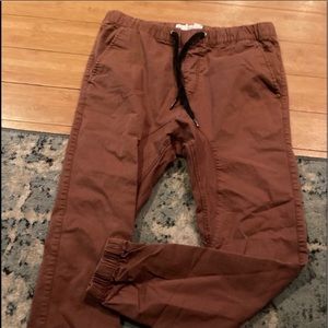 Mens khaki joggers in rust color. No flaws